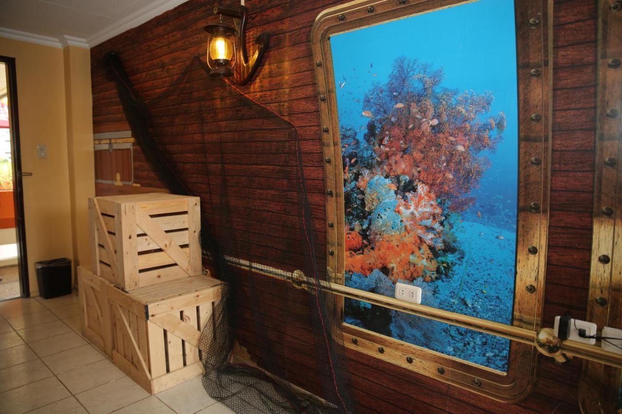Eon Centennial Resort Hotel & Waterpark Илоило Экстерьер фото